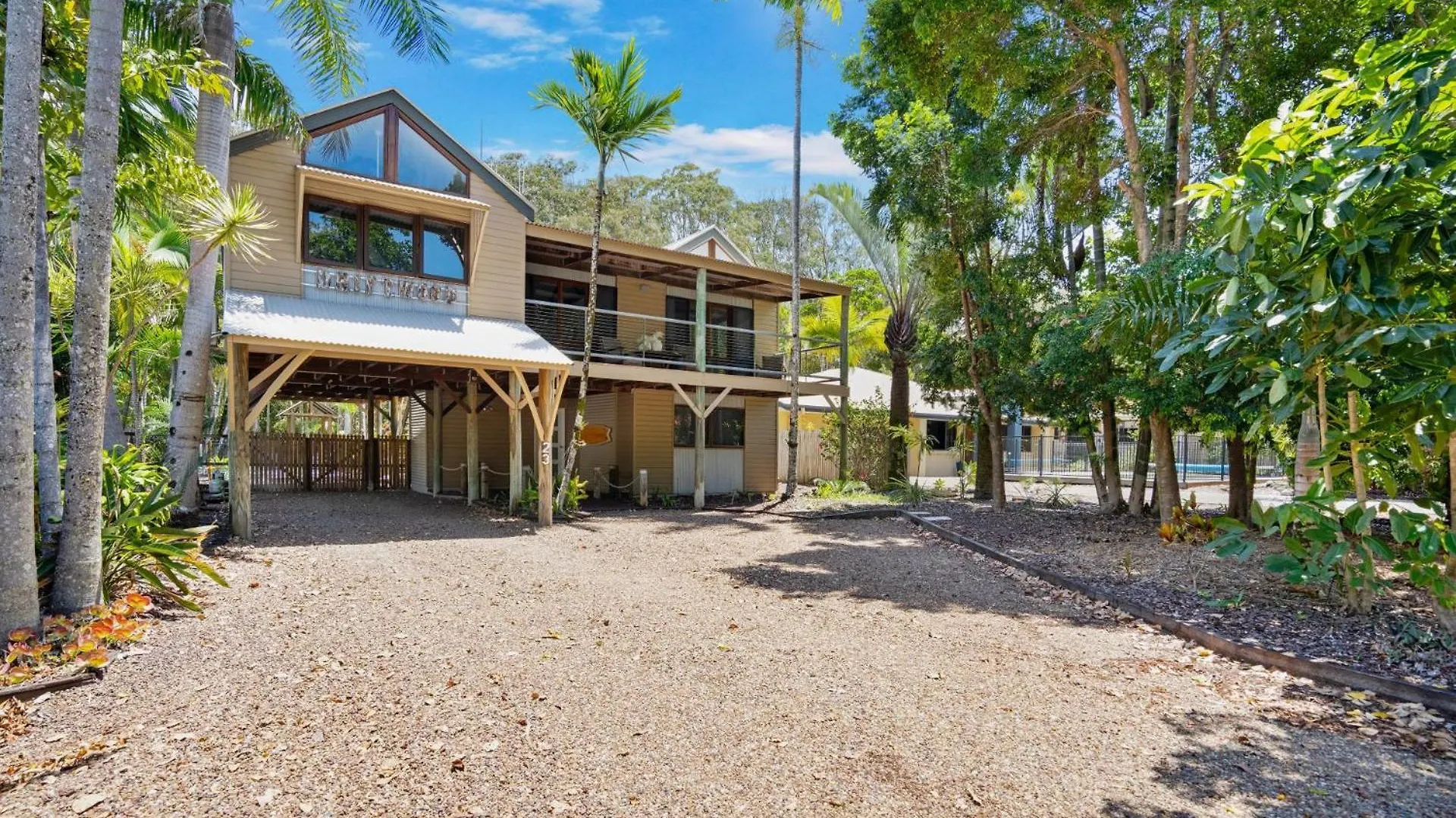 Driftwood Beach House At Rainbow Beach With Pool Aircon Wifi 0*,