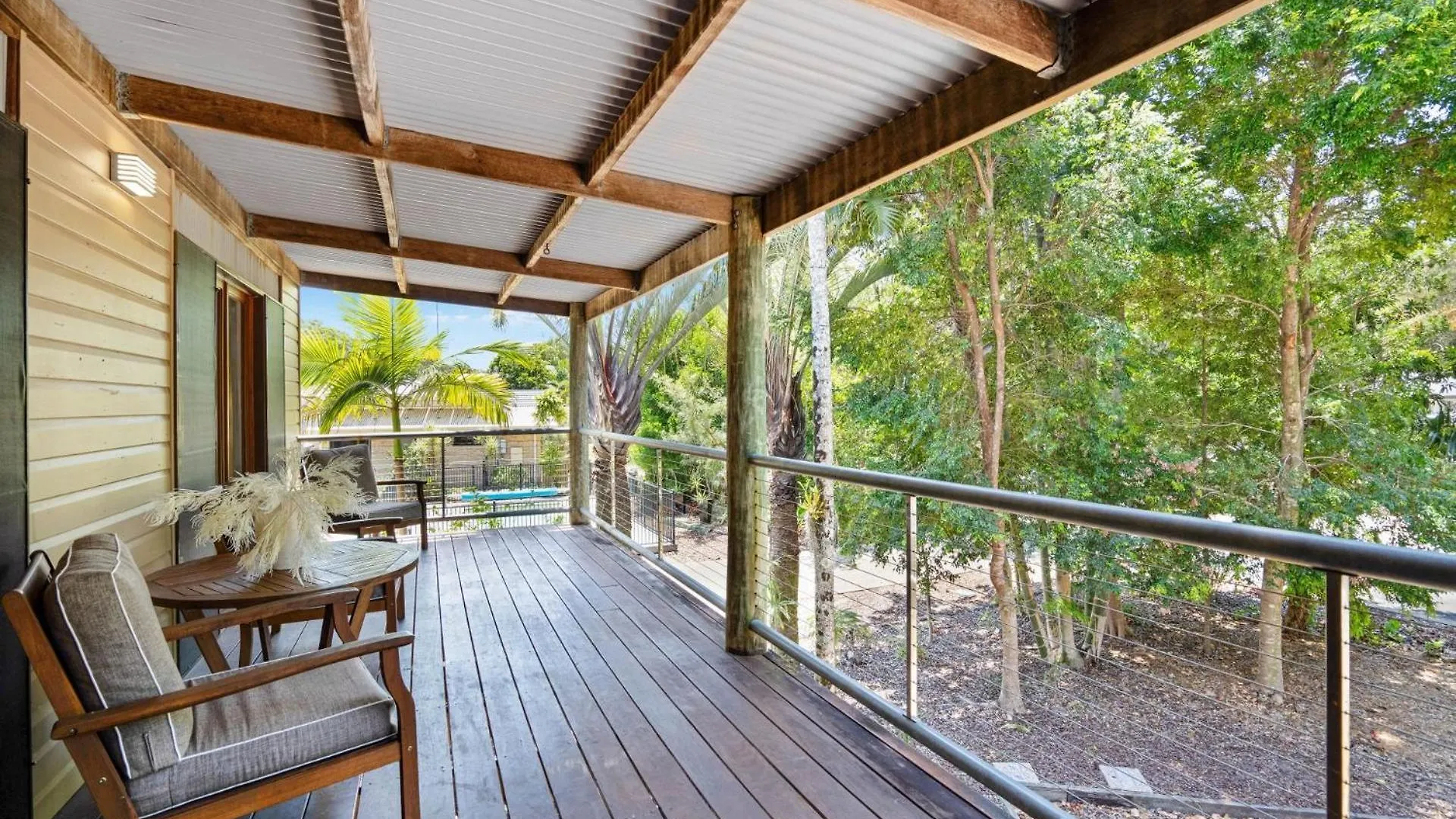 Driftwood Beach House At Rainbow Beach With Pool Aircon Wifi 0*,  Australia